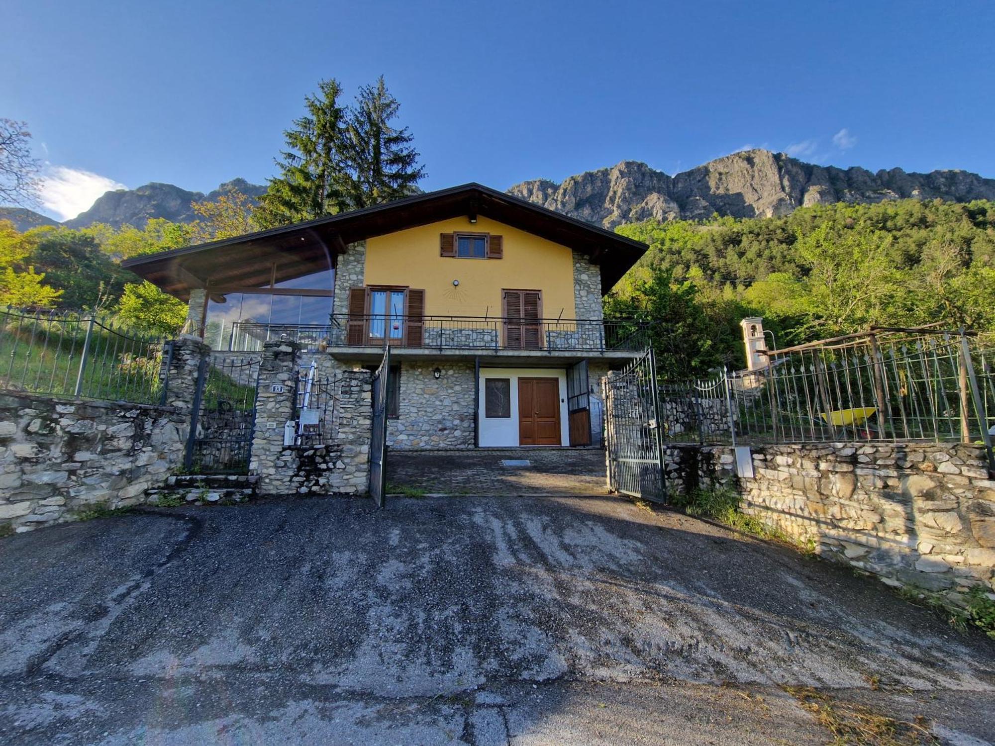 Casa Di Montagna Leilighet Aisone Eksteriør bilde