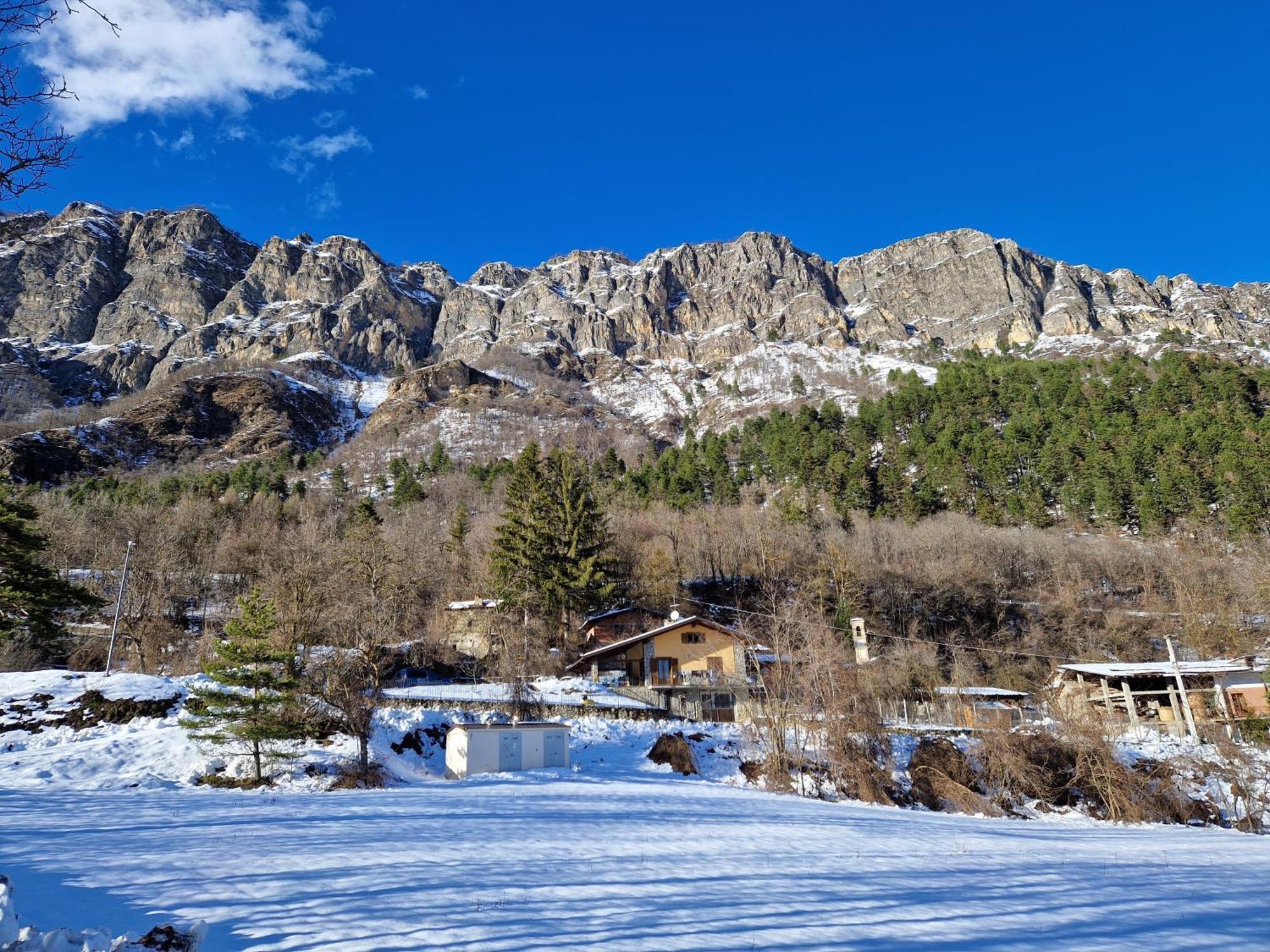 Casa Di Montagna Leilighet Aisone Eksteriør bilde